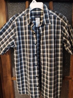 Patagonia Men's Short-Sleeve Plaid Button-Up Shirt - Black & White